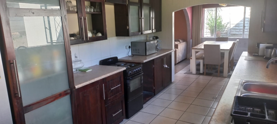 5 Bedroom Property for Sale in Beacon Bay North Eastern Cape